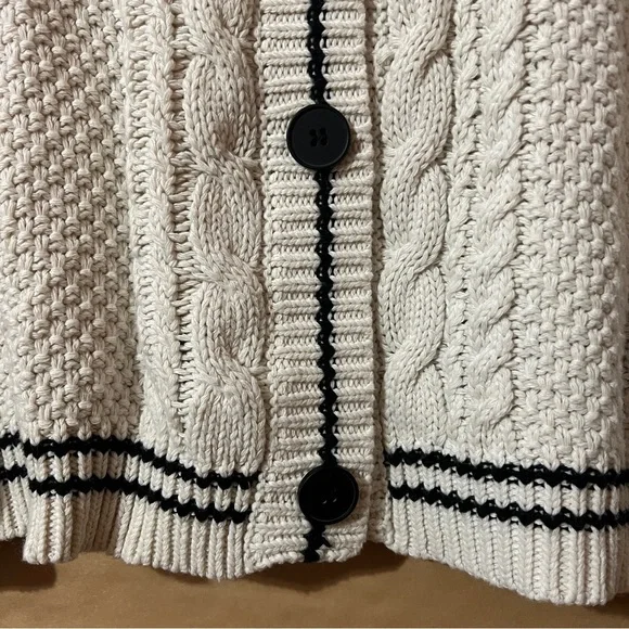 Taylor Swift | Folklore Cardigan Sweater Stars Cable Knit Button Front Size M/L - Picture 6 of 12